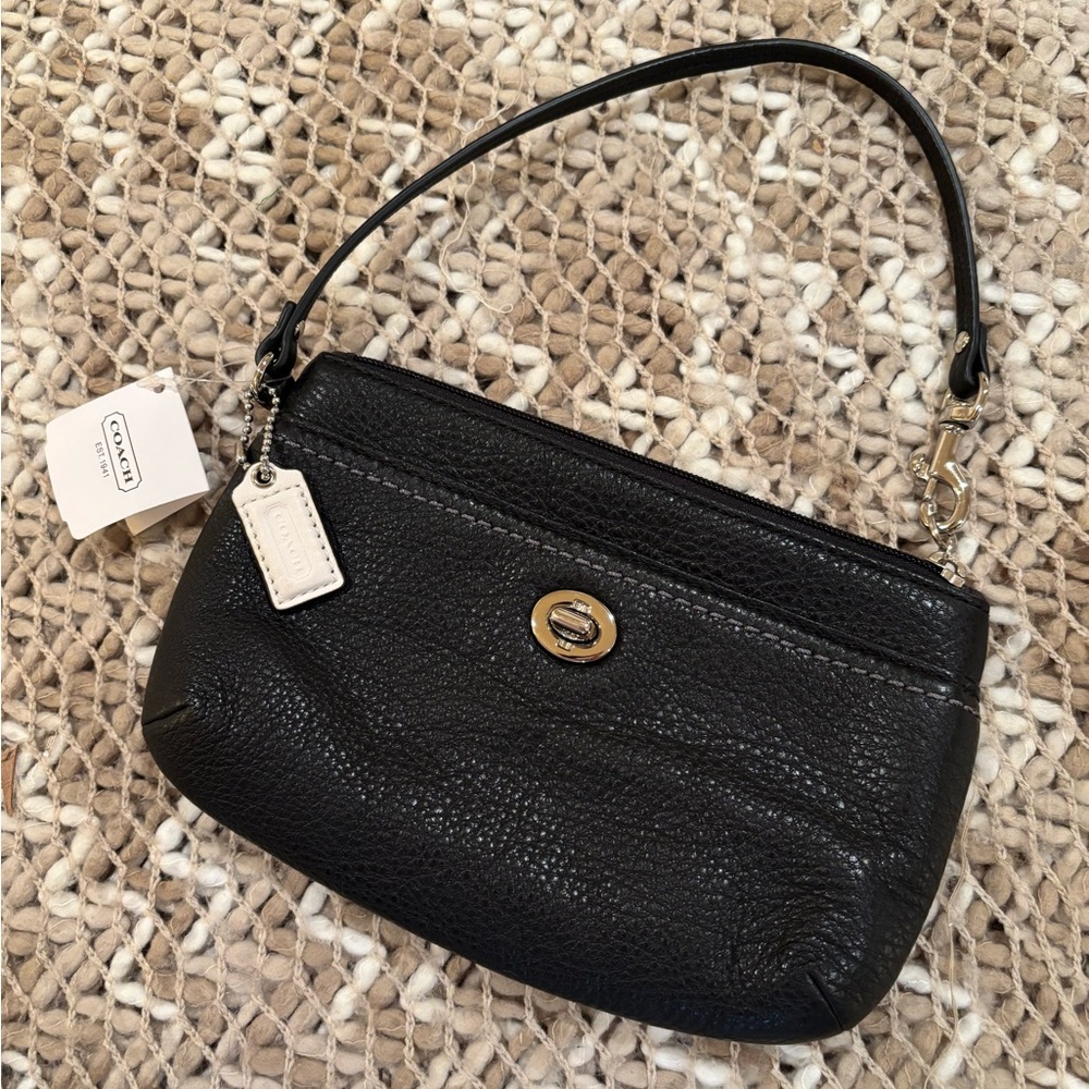 Coach Black Parker Leather Wristlet NWTXXSOLDXX